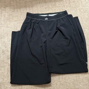 ALO Yoga Black Trousers SIZE MEDIUM